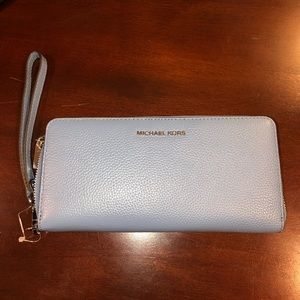 BRAND NEW Michael kors wallet